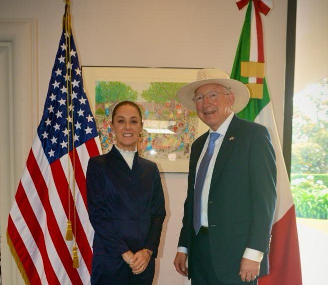 Claudia Sheinbaum le responde a Ken Salazar