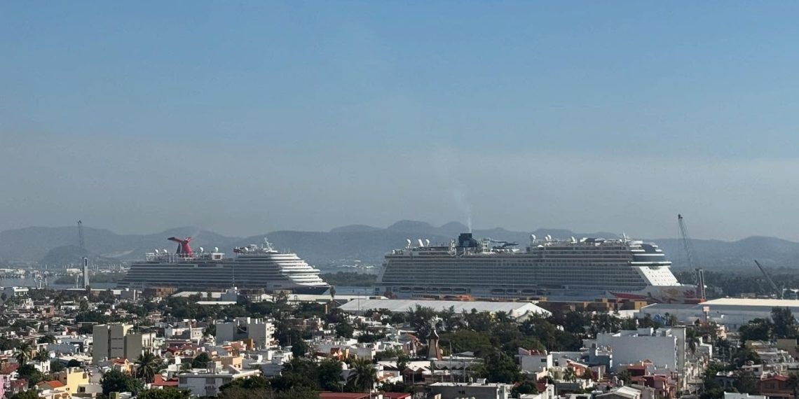 Nueve mil turistas en Mazatlán