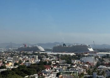Nueve mil turistas en Mazatlán