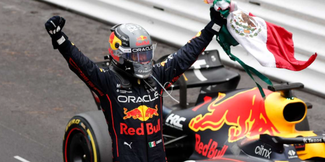 Checo Pérez anuncia su salida de Red Bull