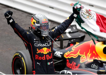 Checo Pérez anuncia su salida de Red Bull