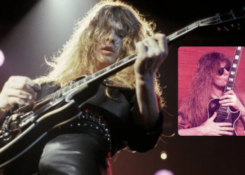 Muere John Sykes a los 65 años.
