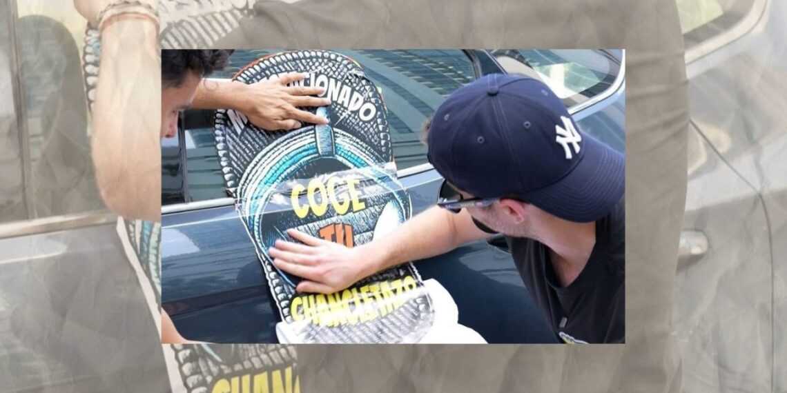 "Coge tu chancletazo" alcalde panameño se hace viral por sancionar a autos mal estacionados