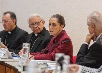 Tras criticas del Episcopado, Sheinbaum niega que baja de homicidios se deba a alza de desapariciones