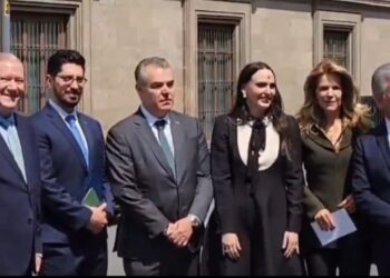 Respaldan empresarios a Sheinbaum ante aranceles de EU; la acompañarán en el Zócalo