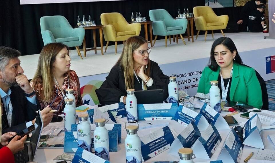 Cecilia Patrón participa en el BID de Chile; busca fortalecer economía y sostenibilidad