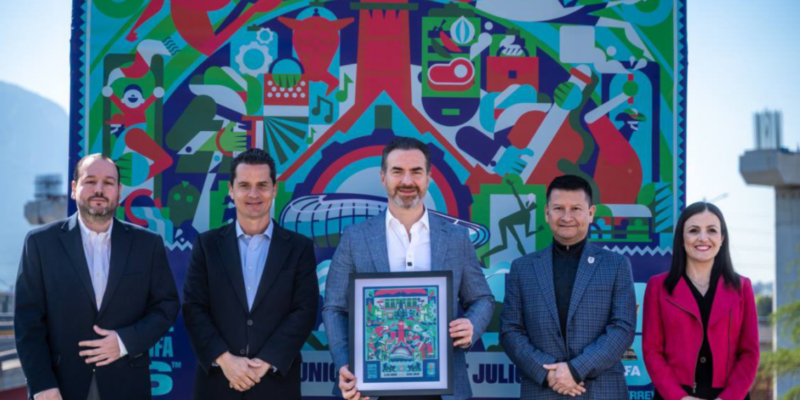 Adrián de la Garza da a conocer el póster oficial de Monterrey para el Mundial 2026.