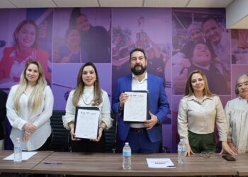 Firma municipio de Chihuahua convenio con la Cámara Mexicana de la Industria de la Construcción; buscan fortalecer servicios para las mujeres 
