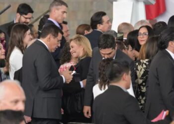 Maru Campos cierra filas con el Gobierno Federal; acude a presentación de Plan México de Sheinbaum