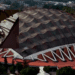 Desplome de grada en Palacio de los Deportes causa lesiones a tres jóvenes.