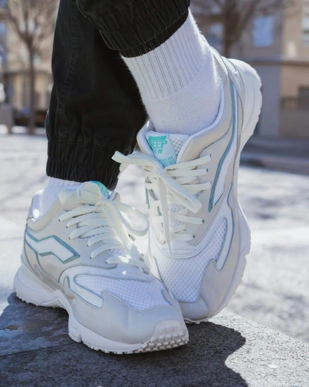 Utiliza tenis para disfrutar del Pa'l Norte 2025.
