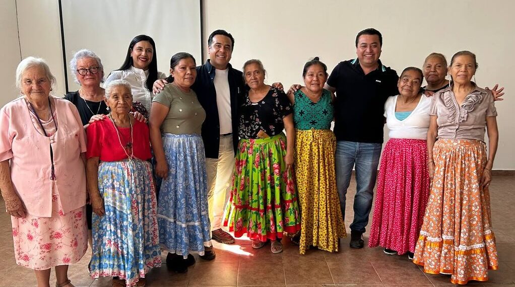 Supervisa Luis Nava clubes del adulto mayor en la Sierra Gorda de Querétaro