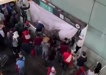 CNTE irrumpen en Aicm y suspende operaciones