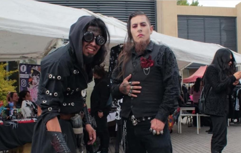 Asiste al picnic gótico 2025.