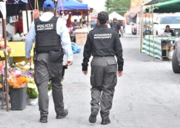 Inicia Monterrey operativo de seguridad en panteones por Día de las madres 