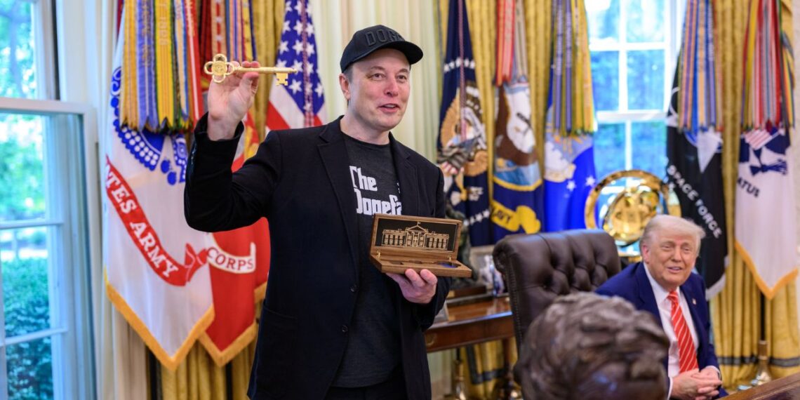 Trump analiza deportar a Elon Musk 