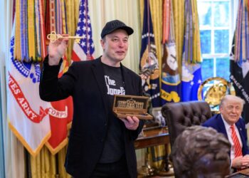 Trump analiza deportar a Elon Musk 