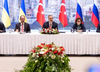 Reunión por la paz entre Rusia y Ucrania en Turquía