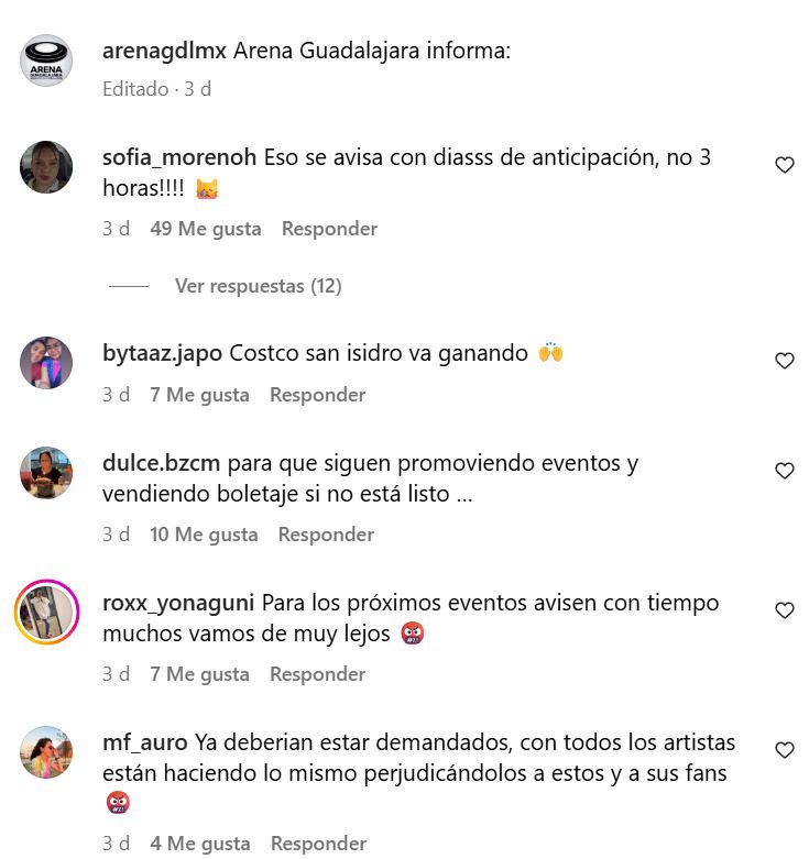 Asistentes molestos con cancelación de la inauguración de la Arena Guadalajara. 