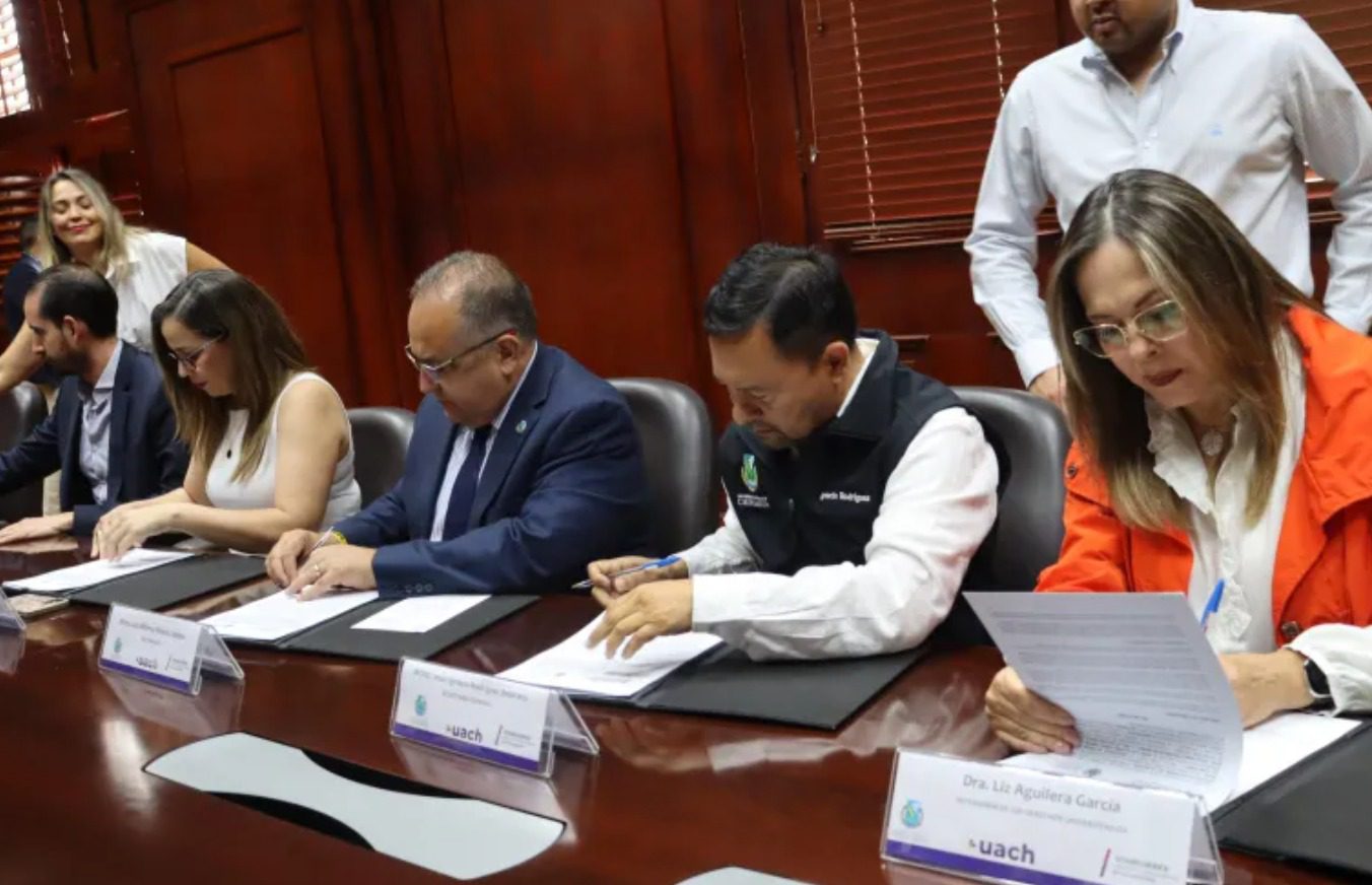 Titular del Instituto Chihuahuense de las Mujeres y el rector de la Universidad Autónoma de Chihuahua, firman convenio