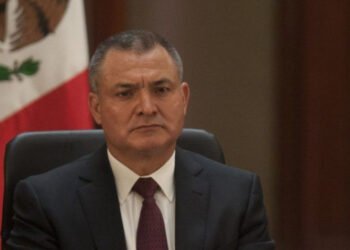 Trasladan de prisión a Genaro García Luna; estará con El Chapo