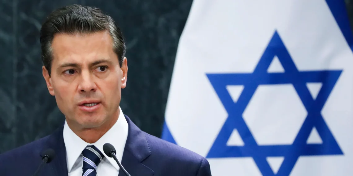Enrique Peña Nieto, entonces presidente de México, durante una reunión con el primer ministro israelí, Benjamín Netanyahu, en una visita a la Ciudad de México, 14 de septiembre de 2017.HECTOR VIVAS/GETTY IMAGES