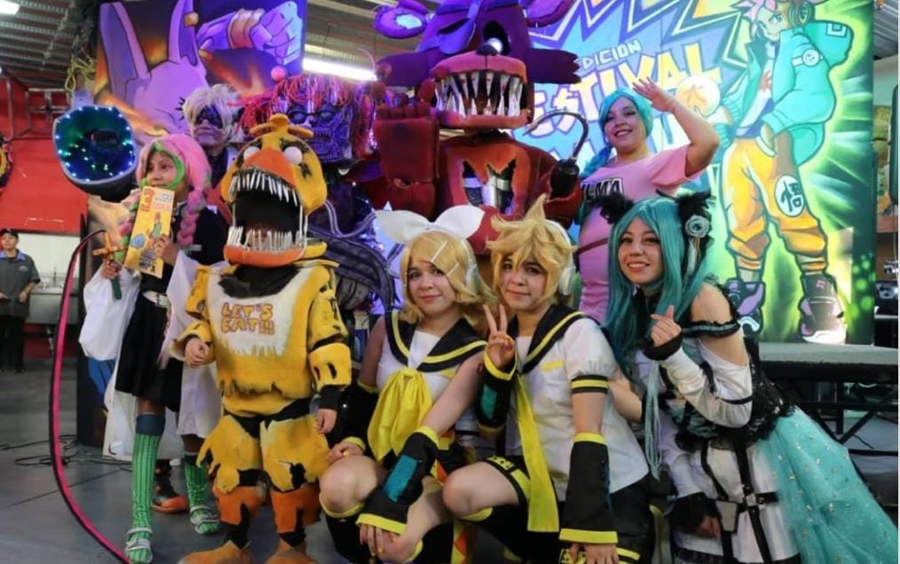 Asiste al Festival Otaku.