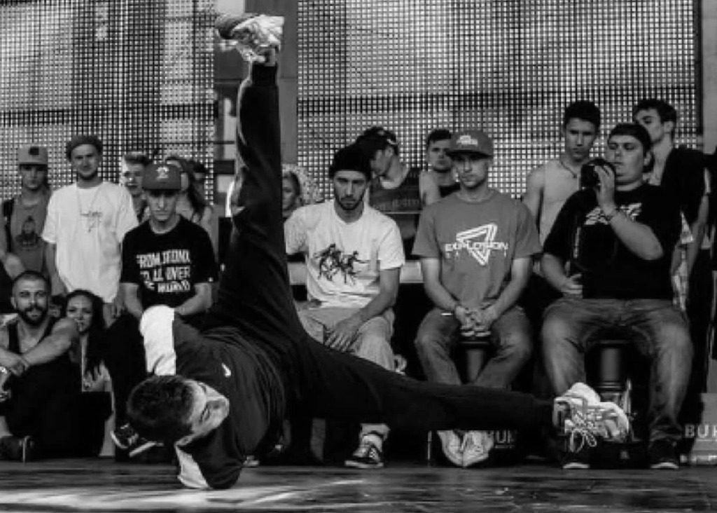 asiste al evento “Mas que calle” por el Colectivo Doctor Break