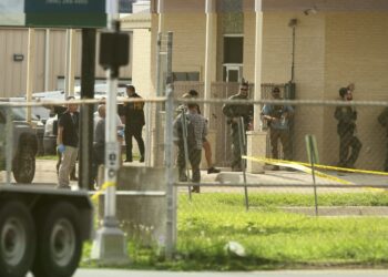 Hombre abre fuego en edificio de la Patrulla Fronteriza y es abatido en McAllen, Texas