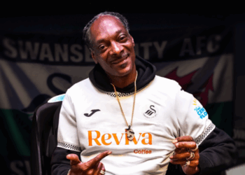 Snoop Dogg es el nuevo copropietario del Swansea City.