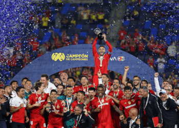 Toluca se declara campeón de campeones tras vencer al América