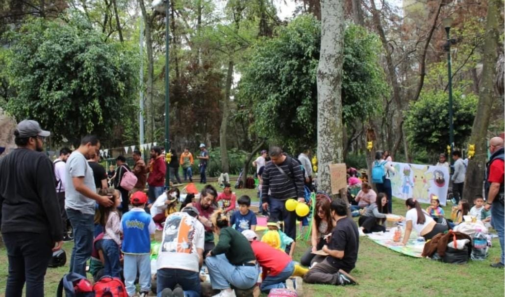 Asiste al zoo picnic "PandArtístico" festejando a Xin Xin.
