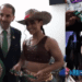 Alana Flores presume exclusivo obsequio del Consejo Mundial de Boxeo.