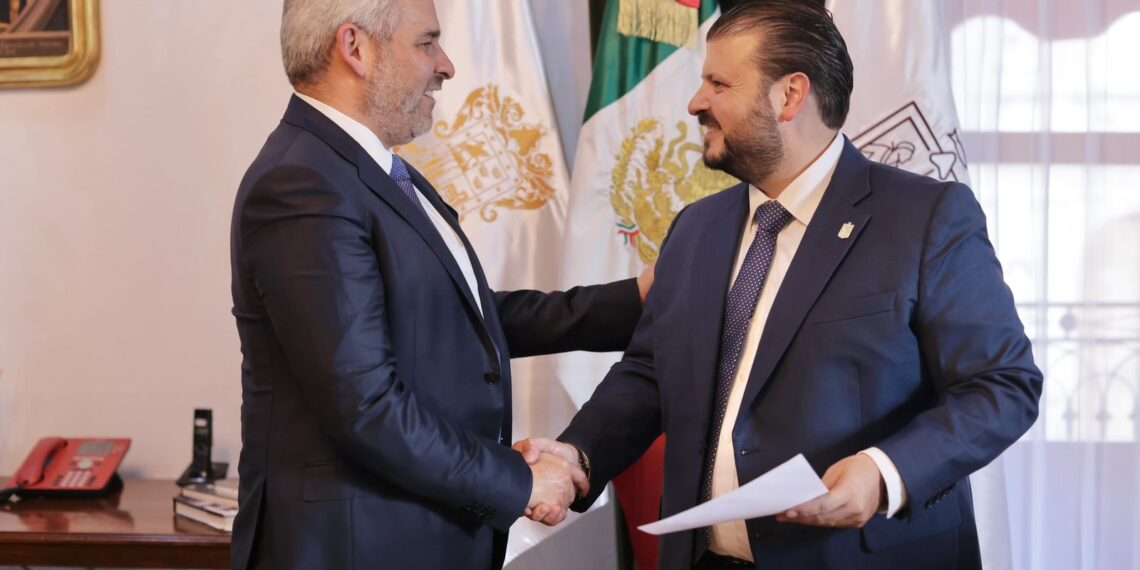 Nombra Bedolla a Raúl Zepeda como nuevo secretario de Gobierno en Michoacán
