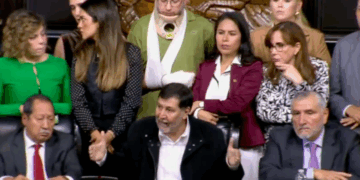 Noroña anuncia que denunciará a Alejandro Moreno Alito por agresión