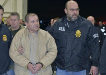 "El Chapo" denuncia que EU le impide ver a su abogado y pide intervención del juez que lo condenó