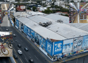 La sucrusal de Gonzalidos de Julio Cepeda, la emblemática juguetería de Monterrey, cierra sus puertas.