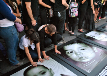 Manifestación por el Incendio en la Guardería ABC. Plaza de la Constitución de la Ciudad de México. Autor/ProtoplasmaKid