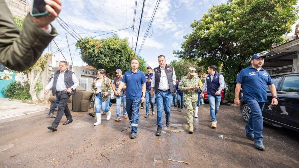 Mauricio Kuri recorre colonias afectadas y anuncia declaratoria de emergencia por lluvias en Querétaro