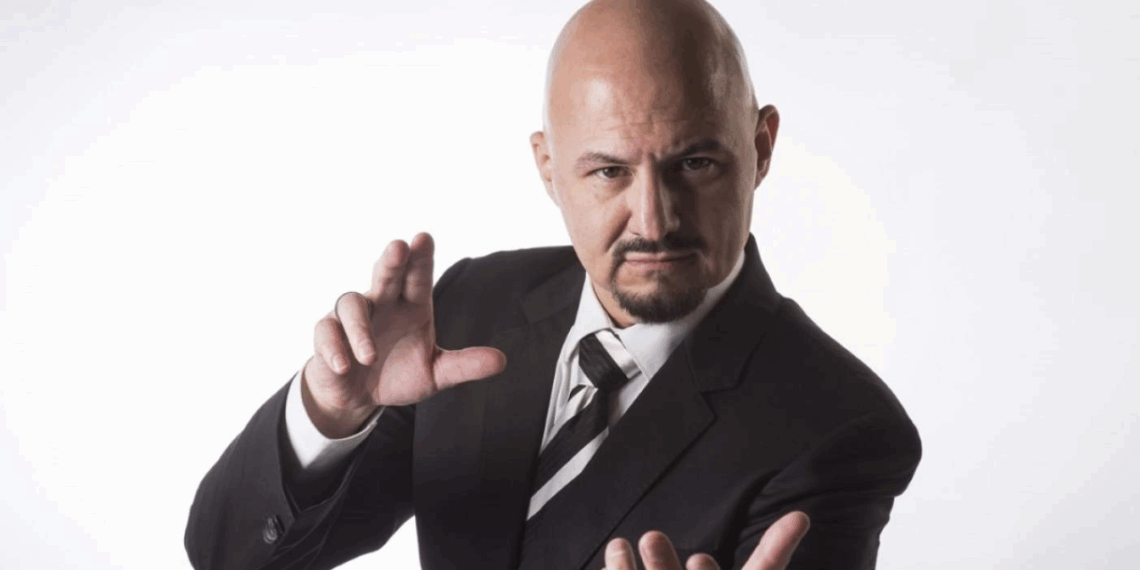 John Milton sufre asalto en Sinaloa, lo despojan de su camioneta