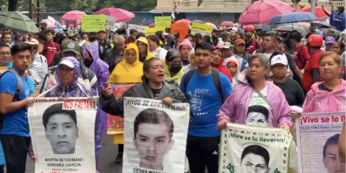Marcha por Ayotzinapa