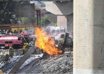 Explosión de pipa de gas en Iztapalapa