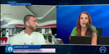 Azucena Uresti y Simón Levy