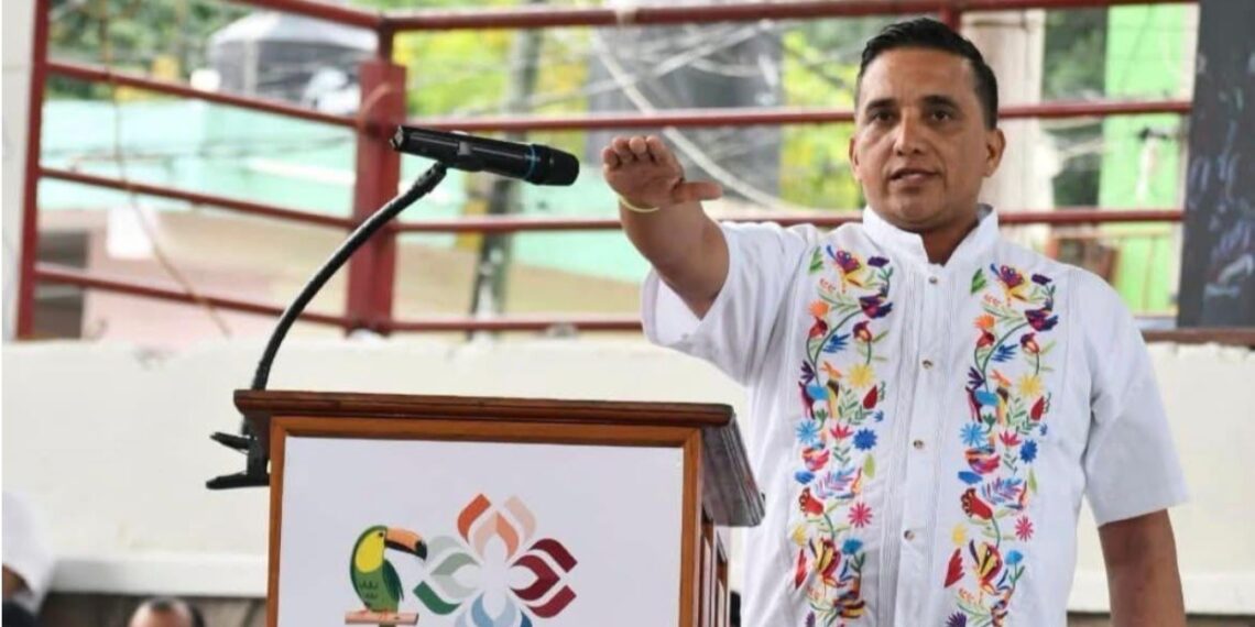 Miguel Bahena, acalde de Pisaflores, Hidalgo