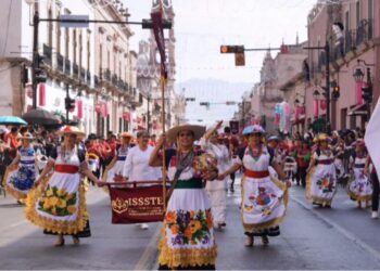 Desfile 20 de Noviembre en Morelia