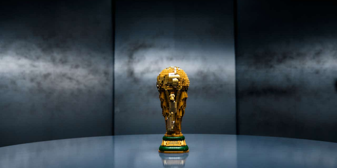 LEGO lanza réplica especial de la Copa del Mundo