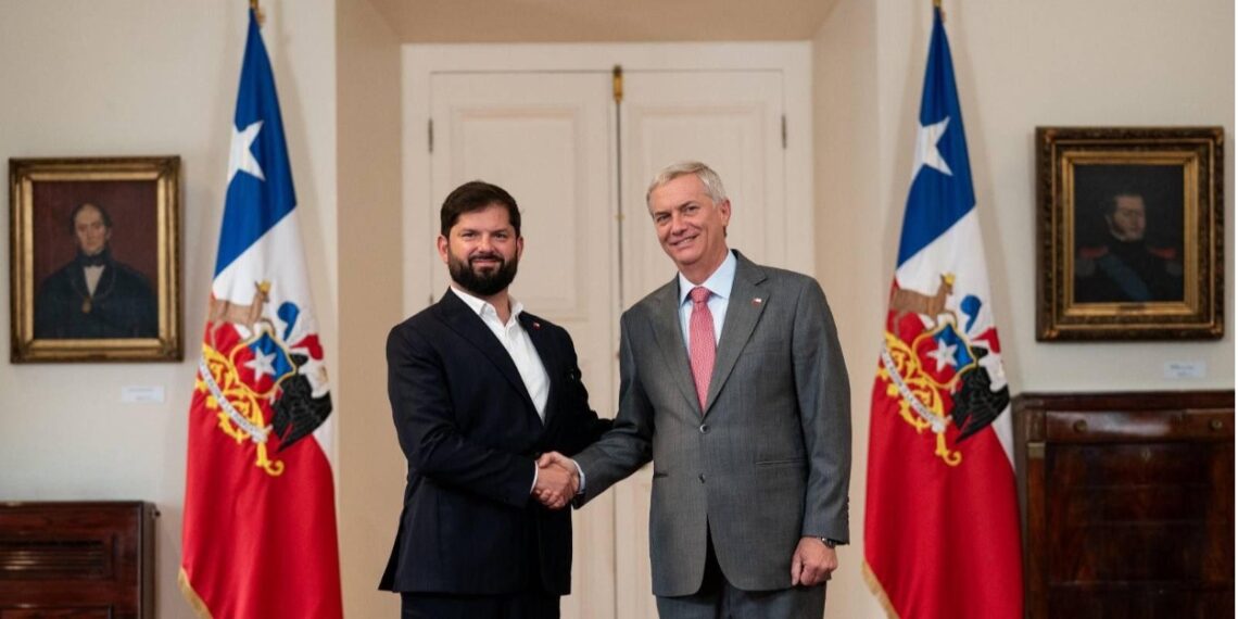 Gabriel Boric Font recibe en Palacio de La Moneda al presidente electo, José Antonio Kast