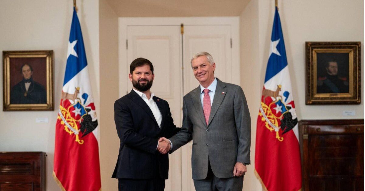 Reunión entre Gabriel Boric y José Antonio Kast en La Moneda: Inicio de ...