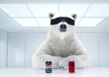 Pepsi “roba” al oso polar de Coca-Cola y revive la histórica rivalidad con su nuevo comercial