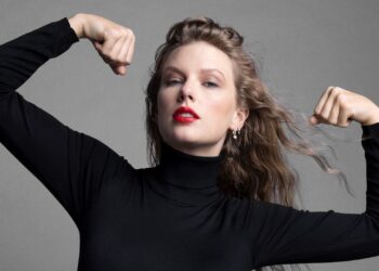 Taylor Swift se convierte en la artista más joven en ser parte del Salón de la Fama de los Compositores